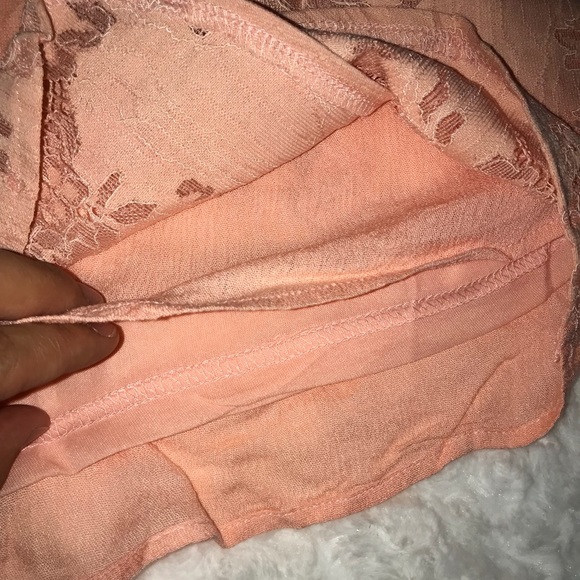 ✨Pink Lace Romper 💎HOST PICK💎 - Picture 5 of 6